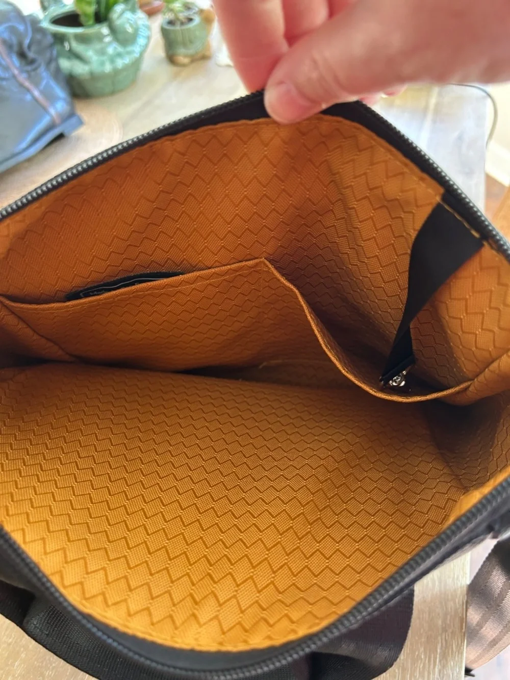 BLACK WATERFIELD DESIGNS VERTIGO 2.0 LAPTOP BAG WITH TOP HANDLES